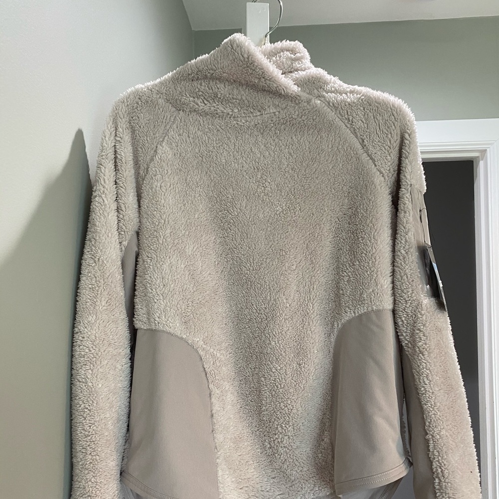 Nike fleece pullover